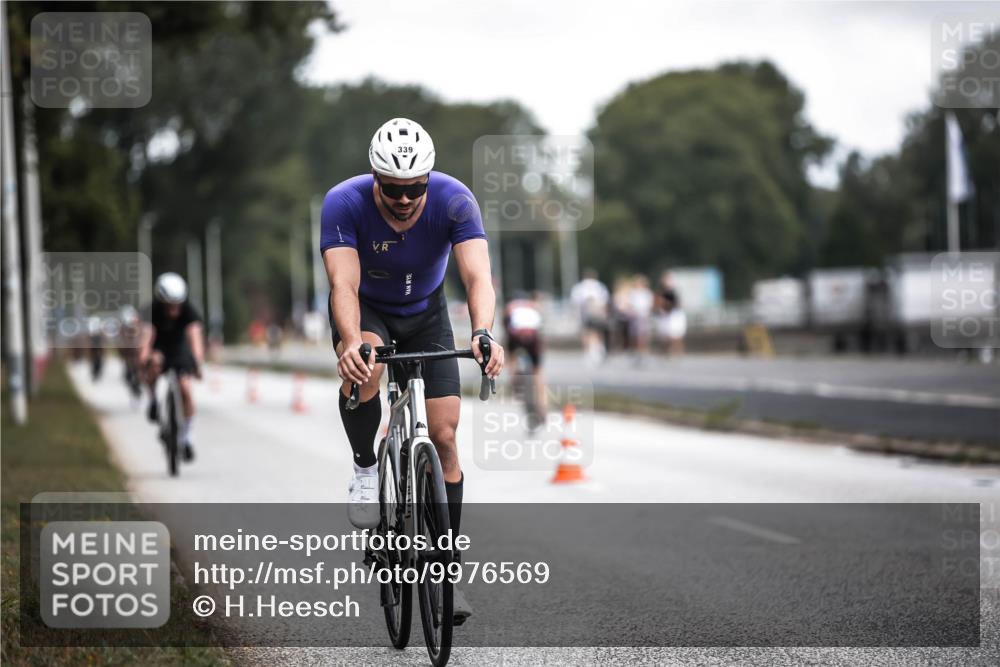 16.08.2026 - KN Förde Triathlon 2026 H.Heesch http://msf.ph/oto/9976569 16.08.2026 11:18:41 Radfahren 338, 339, 348, 353, 429 meine-sportfotos.de