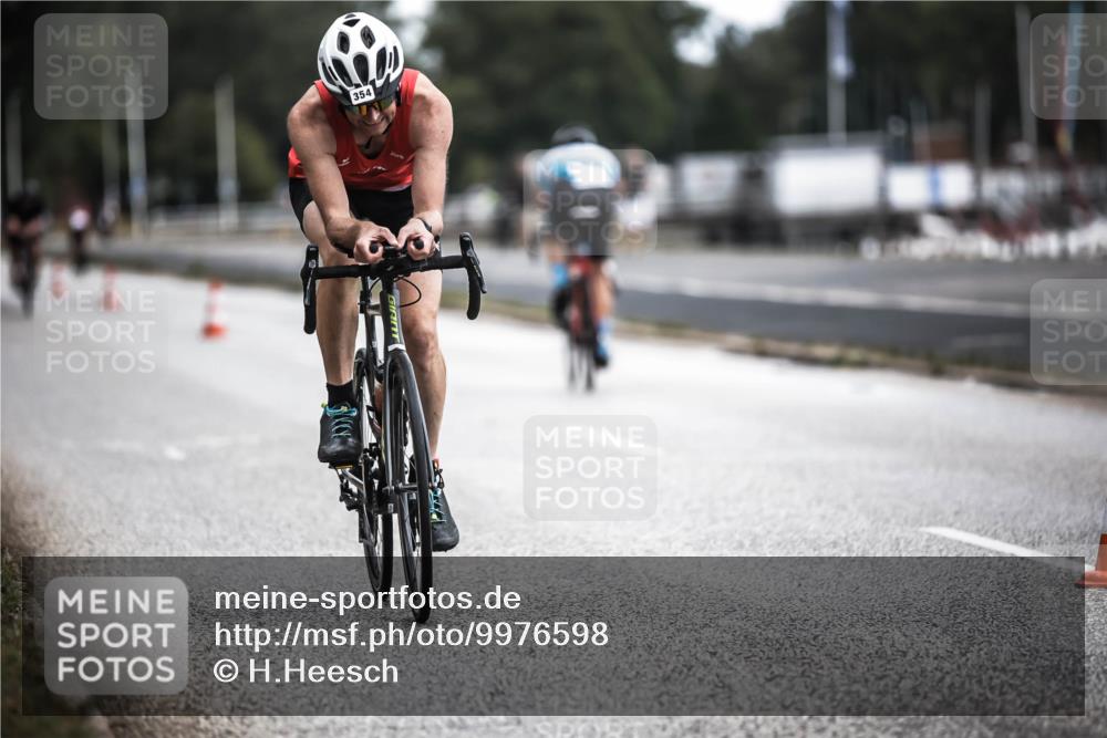 16.08.2026 - KN Förde Triathlon 2026 H.Heesch http://msf.ph/oto/9976598 16.08.2026 11:18:48 Radfahren 354, 429 meine-sportfotos.de