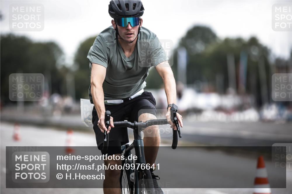 16.08.2026 - KN Förde Triathlon 2026 H.Heesch http://msf.ph/oto/9976641 16.08.2026 11:18:57 Radfahren 310, 312, 356, 384, 425 meine-sportfotos.de