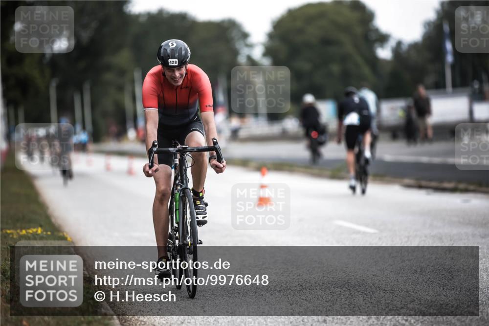 16.08.2026 - KN Förde Triathlon 2026 H.Heesch http://msf.ph/oto/9976648 16.08.2026 11:19:08 Radfahren 391, 428, 438 meine-sportfotos.de