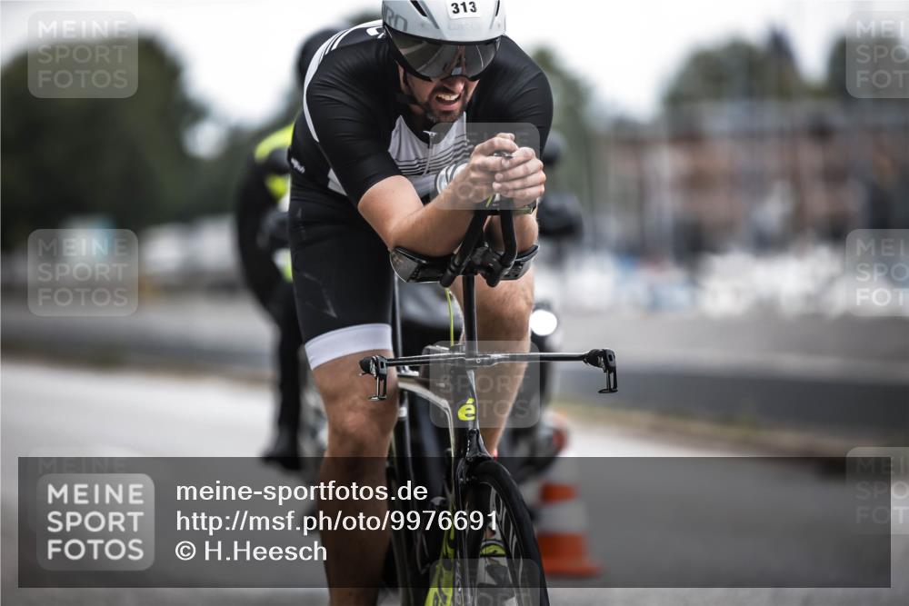 16.08.2026 - KN Förde Triathlon 2026 H.Heesch http://msf.ph/oto/9976691 16.08.2026 11:19:18 Radfahren 313, 319, 342, 347, 365, 372 meine-sportfotos.de
