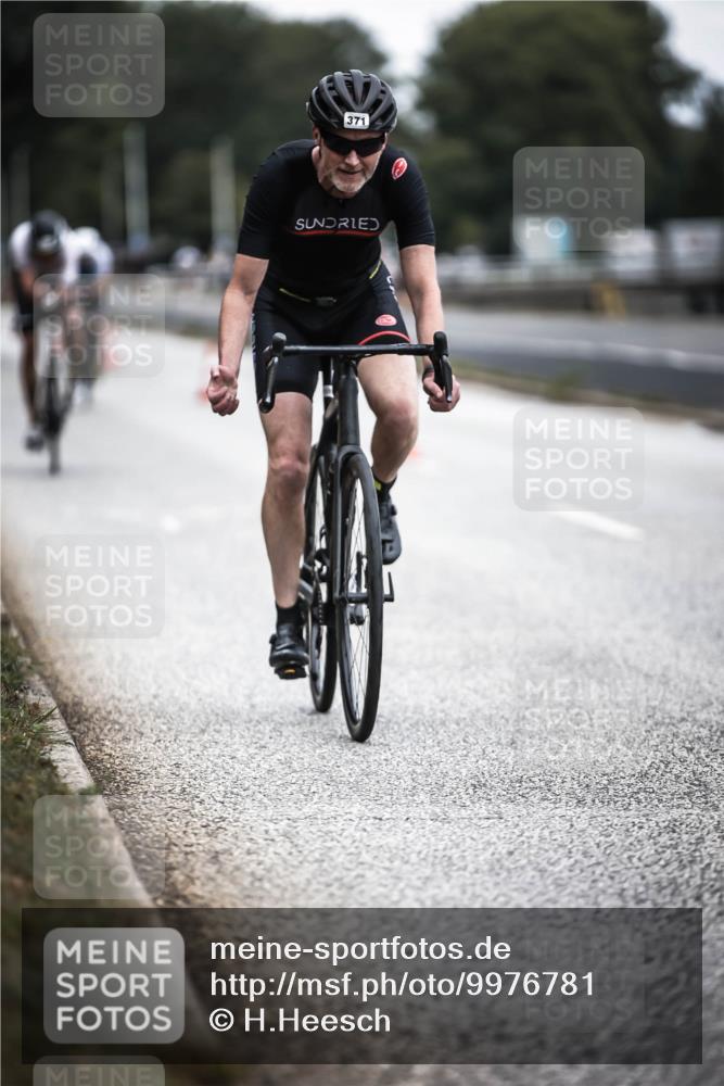 16.08.2026 - KN Förde Triathlon 2026 H.Heesch http://msf.ph/oto/9976781 16.08.2026 11:19:49 Radfahren 317, 318, 340, 371, 382, 397, 435 meine-sportfotos.de