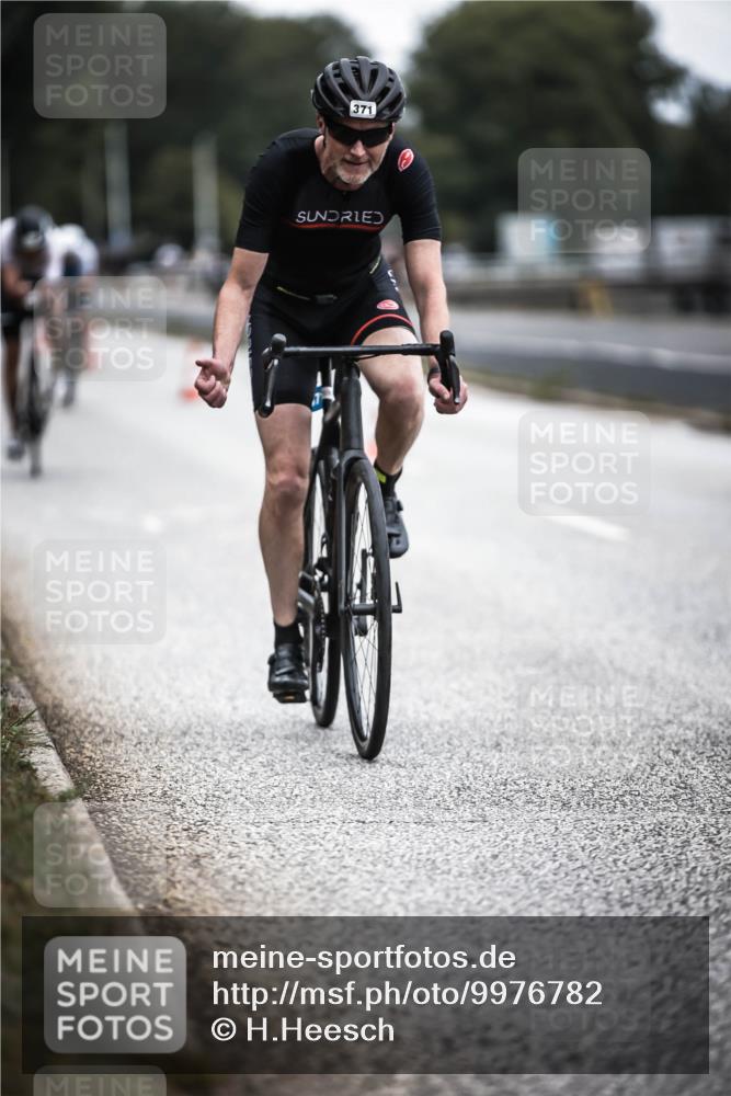 16.08.2026 - KN Förde Triathlon 2026 H.Heesch http://msf.ph/oto/9976782 16.08.2026 11:19:49 Radfahren 317, 318, 340, 371, 382, 397, 435 meine-sportfotos.de