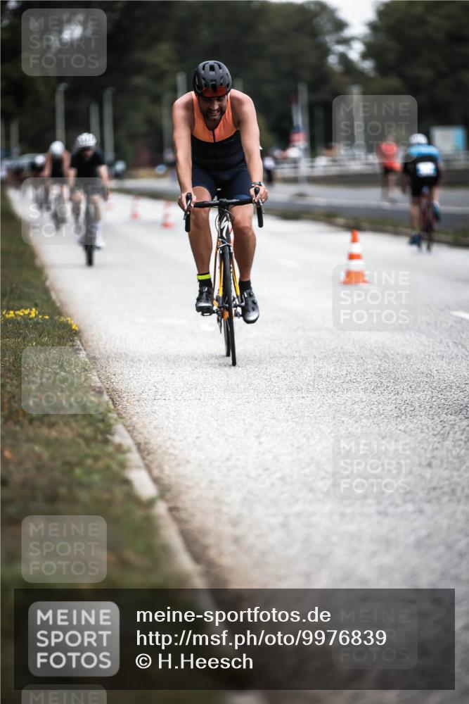 16.08.2026 - KN Förde Triathlon 2026 H.Heesch http://msf.ph/oto/9976839 16.08.2026 11:19:57 Radfahren 321, 349, 369, 383, 389, 417, 435, 439 meine-sportfotos.de