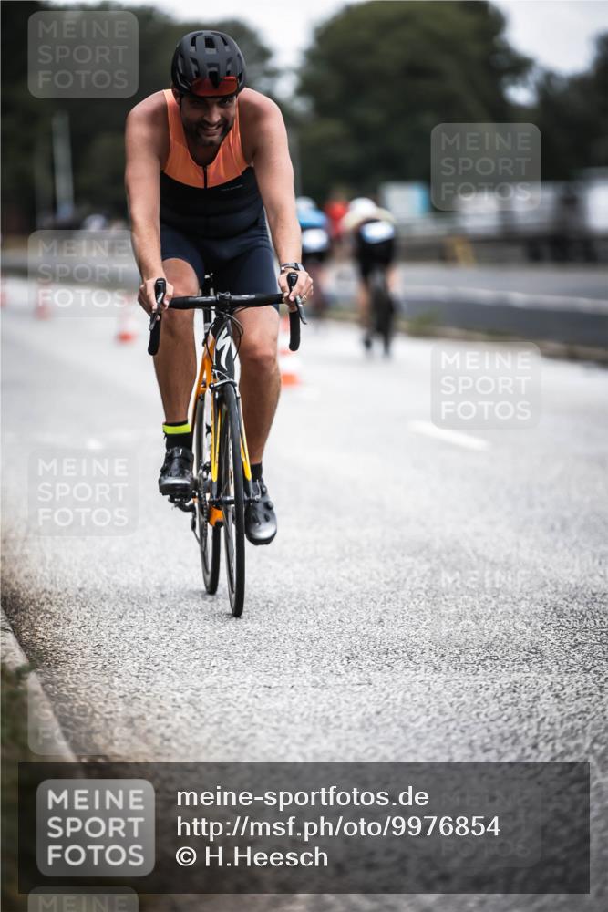 16.08.2026 - KN Förde Triathlon 2026 H.Heesch http://msf.ph/oto/9976854 16.08.2026 11:19:58 Radfahren 321, 349, 369, 383, 389, 417, 439 meine-sportfotos.de
