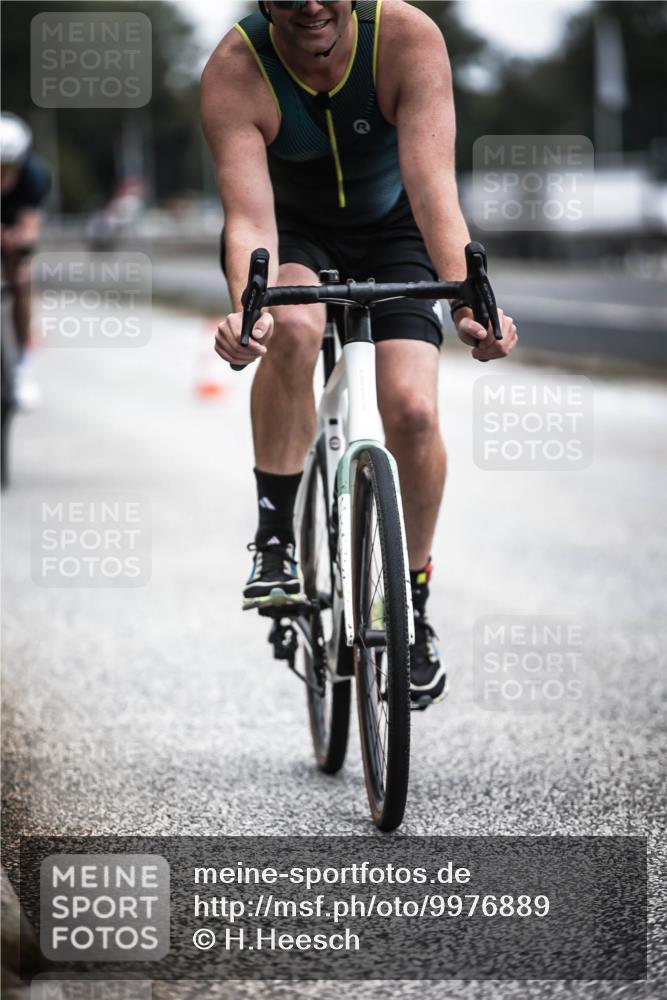 16.08.2026 - KN Förde Triathlon 2026 H.Heesch http://msf.ph/oto/9976889 16.08.2026 11:20:04 Radfahren 314, 315, 321, 329, 368, 369, 390, 417, 439 meine-sportfotos.de