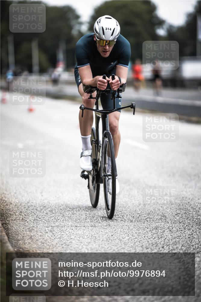 16.08.2026 - KN Förde Triathlon 2026 H.Heesch http://msf.ph/oto/9976894 16.08.2026 11:20:05 Radfahren 314, 315, 325, 329, 368, 390, 439 meine-sportfotos.de