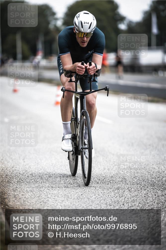 16.08.2026 - KN Förde Triathlon 2026 H.Heesch http://msf.ph/oto/9976895 16.08.2026 11:20:05 Radfahren 314, 315, 325, 329, 368, 390, 439 meine-sportfotos.de