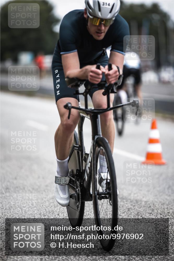 16.08.2026 - KN Förde Triathlon 2026 H.Heesch http://msf.ph/oto/9976902 16.08.2026 11:20:05 Radfahren 314, 315, 325, 329, 368, 390, 439 meine-sportfotos.de