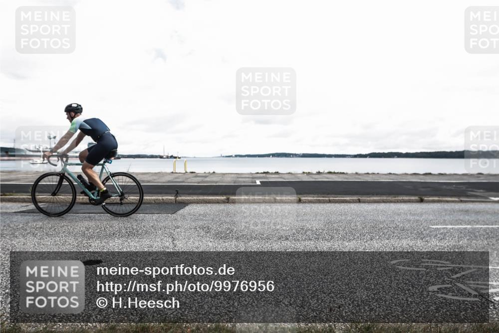 16.08.2026 - KN Förde Triathlon 2026 H.Heesch http://msf.ph/oto/9976956 16.08.2026 11:31:10 Radfahren 379, 388, 427 meine-sportfotos.de
