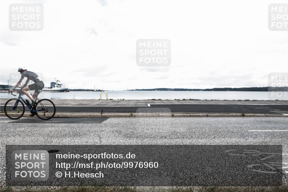16.08.2026 - KN Förde Triathlon 2026 H.Heesch http://msf.ph/oto/9976960 16.08.2026 11:31:12 Radfahren 357, 427 meine-sportfotos.de