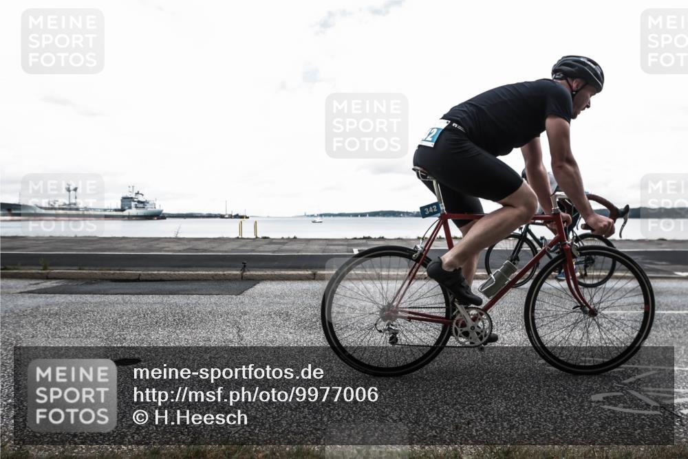 16.08.2026 - KN Förde Triathlon 2026 H.Heesch http://msf.ph/oto/9977006 16.08.2026 11:32:19 Radfahren 342, 364, 394, 400 meine-sportfotos.de