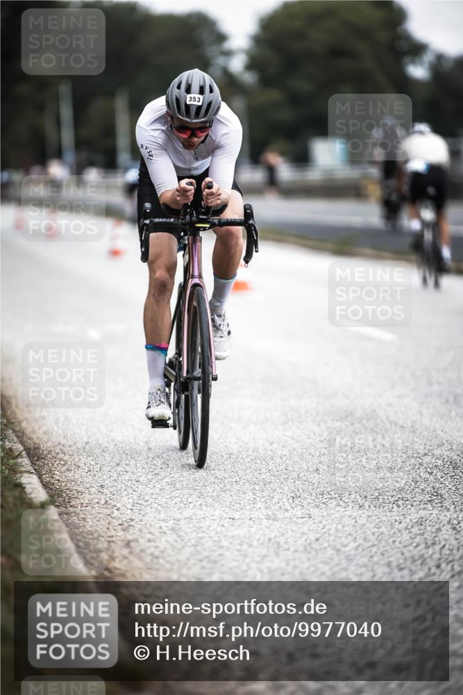 16.08.2026 - KN Förde Triathlon 2026 H.Heesch http://msf.ph/oto/9977040 16.08.2026 11:21:00 Radfahren 316, 353, 364, 379, 386, 410, 411, 430 meine-sportfotos.de