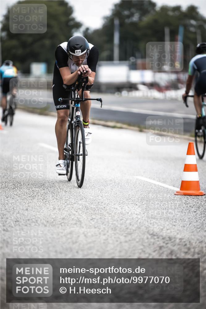 16.08.2026 - KN Förde Triathlon 2026 H.Heesch http://msf.ph/oto/9977070 16.08.2026 11:21:07 Radfahren 310, 316, 392 meine-sportfotos.de