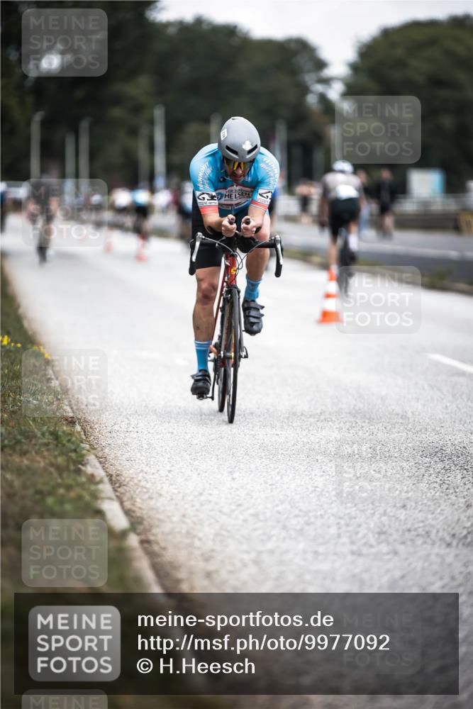 16.08.2026 - KN Förde Triathlon 2026 H.Heesch http://msf.ph/oto/9977092 16.08.2026 11:21:12 Radfahren 320, 338 meine-sportfotos.de