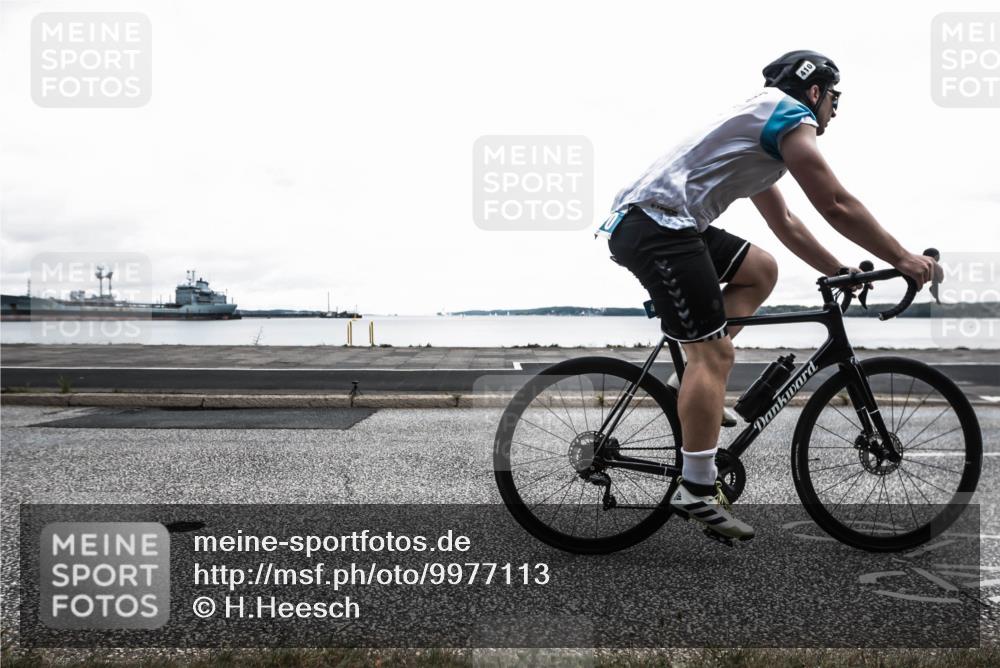 16.08.2026 - KN Förde Triathlon 2026 H.Heesch http://msf.ph/oto/9977113 16.08.2026 11:34:49 Radfahren 345, 358, 374, 394, 408, 410 meine-sportfotos.de