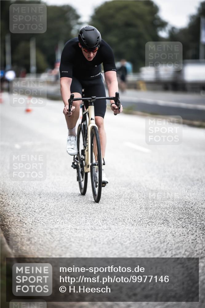 16.08.2026 - KN Förde Triathlon 2026 H.Heesch http://msf.ph/oto/9977146 16.08.2026 11:21:18 Radfahren 312, 320 meine-sportfotos.de