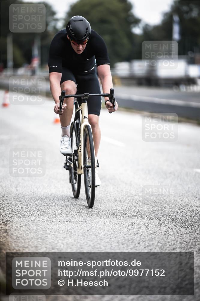 16.08.2026 - KN Förde Triathlon 2026 H.Heesch http://msf.ph/oto/9977152 16.08.2026 11:21:18 Radfahren 312, 320 meine-sportfotos.de