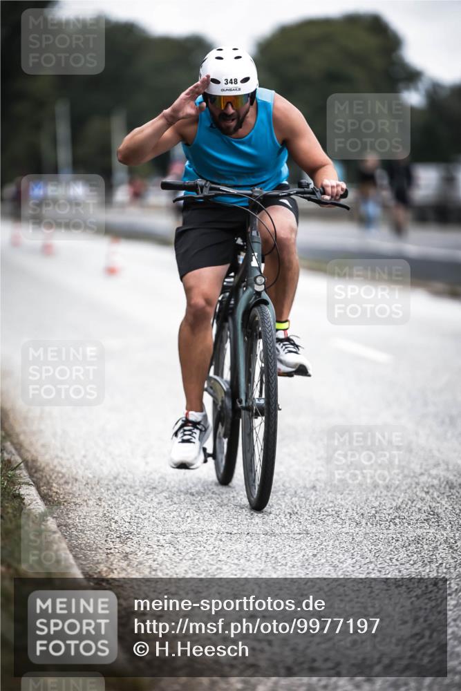 16.08.2026 - KN Förde Triathlon 2026 H.Heesch http://msf.ph/oto/9977197 16.08.2026 11:21:26 Radfahren 348, 394, 424 meine-sportfotos.de