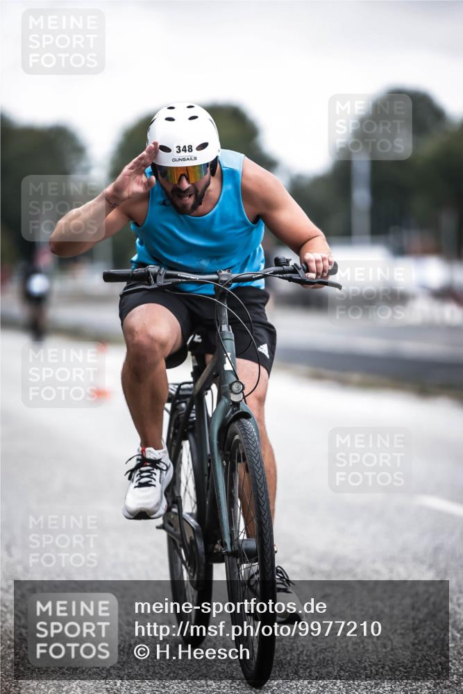 16.08.2026 - KN Förde Triathlon 2026 H.Heesch http://msf.ph/oto/9977210 16.08.2026 11:21:27 Radfahren 348, 394, 424 meine-sportfotos.de