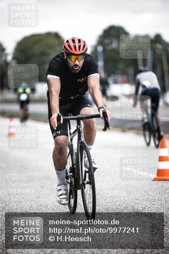 16.08.2026 - KN Förde Triathlon 2026 H.Heesch http://msf.ph/oto/9977241 16.08.2026 11:21:35 Radfahren 352, 426, 436 meine-sportfotos.de