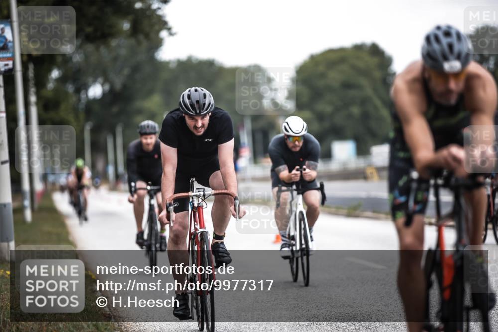 16.08.2026 - KN Förde Triathlon 2026 H.Heesch http://msf.ph/oto/9977317 16.08.2026 11:21:45 Radfahren 323, 342, 347, 365, 372, 377 meine-sportfotos.de
