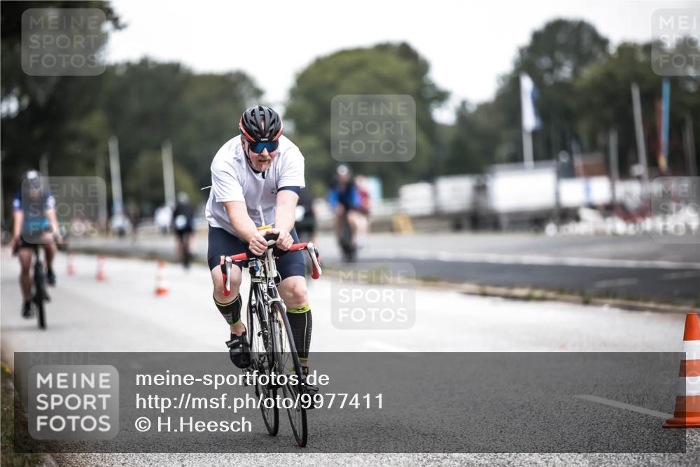 16.08.2026 - KN Förde Triathlon 2026 H.Heesch http://msf.ph/oto/9977411 16.08.2026 11:21:51 Radfahren 372, 391, 438 meine-sportfotos.de