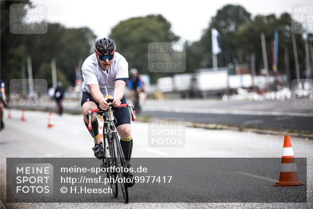 16.08.2026 - KN Förde Triathlon 2026 H.Heesch http://msf.ph/oto/9977417 16.08.2026 11:21:51 Radfahren 372, 391, 438 meine-sportfotos.de