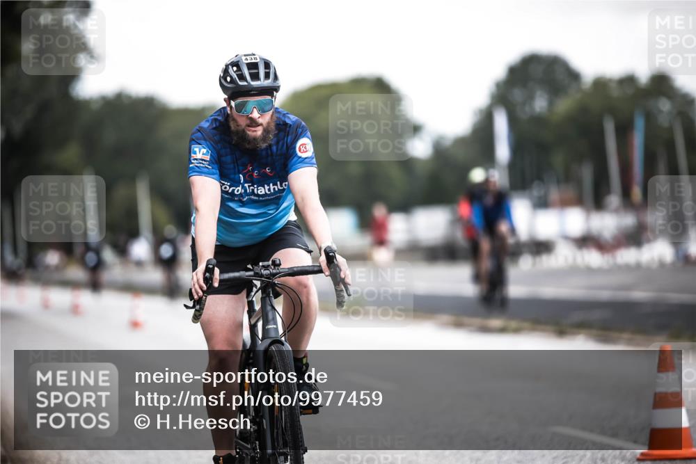 16.08.2026 - KN Förde Triathlon 2026 H.Heesch http://msf.ph/oto/9977459 16.08.2026 11:21:55 Radfahren 391, 438 meine-sportfotos.de