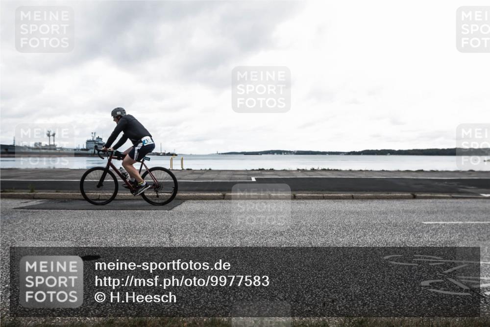 16.08.2026 - KN Förde Triathlon 2026 H.Heesch http://msf.ph/oto/9977583 16.08.2026 11:58:54 Radfahren  meine-sportfotos.de