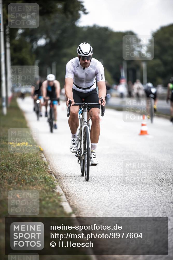 16.08.2026 - KN Förde Triathlon 2026 H.Heesch http://msf.ph/oto/9977604 16.08.2026 11:22:28 Radfahren 307, 315, 325, 368, 369, 389, 409, 415 meine-sportfotos.de