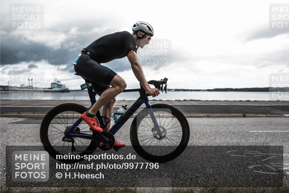 16.08.2026 - KN Förde Triathlon 2026 H.Heesch http://msf.ph/oto/9977796 16.08.2026 12:51:46 Radfahren 549, 550, 551, 557, 574 meine-sportfotos.de