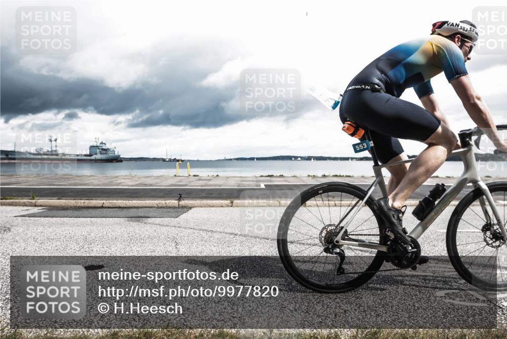 16.08.2026 - KN Förde Triathlon 2026 H.Heesch http://msf.ph/oto/9977820 16.08.2026 12:52:22 Radfahren 541, 553, 598 meine-sportfotos.de