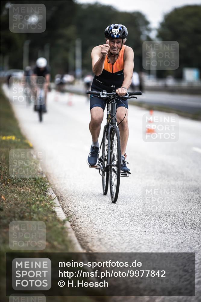 16.08.2026 - KN Förde Triathlon 2026 H.Heesch http://msf.ph/oto/9977842 16.08.2026 11:22:57 Radfahren 327, 388, 439 meine-sportfotos.de