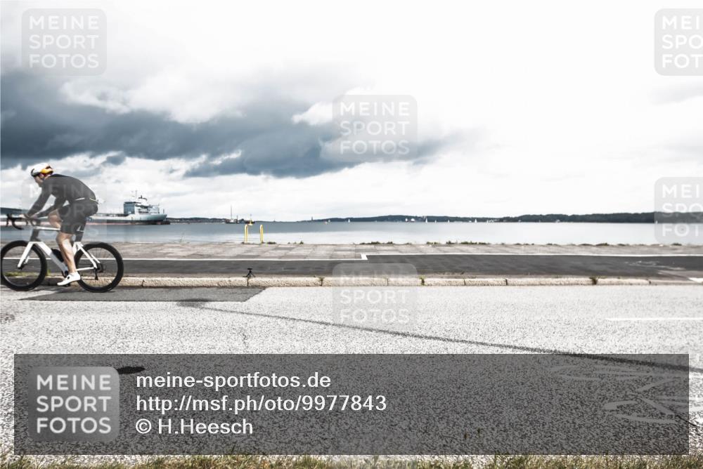 16.08.2026 - KN Förde Triathlon 2026 H.Heesch http://msf.ph/oto/9977843 16.08.2026 12:52:49 Radfahren 504, 546, 705, 710 meine-sportfotos.de