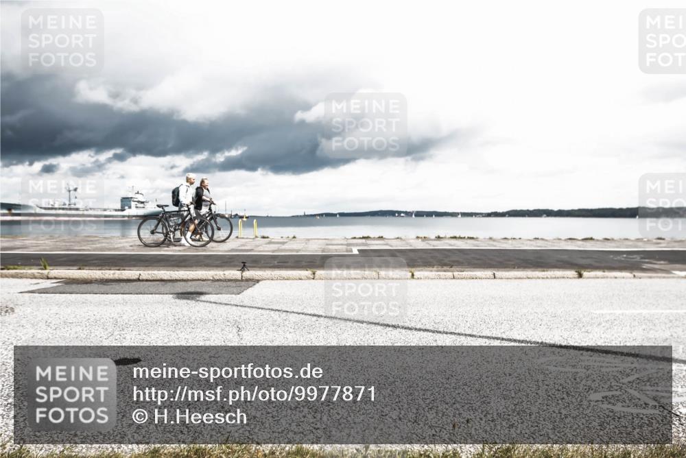 16.08.2026 - KN Förde Triathlon 2026 H.Heesch http://msf.ph/oto/9977871 16.08.2026 12:53:03 Radfahren 502, 535, 548, 559, 587, 733 meine-sportfotos.de