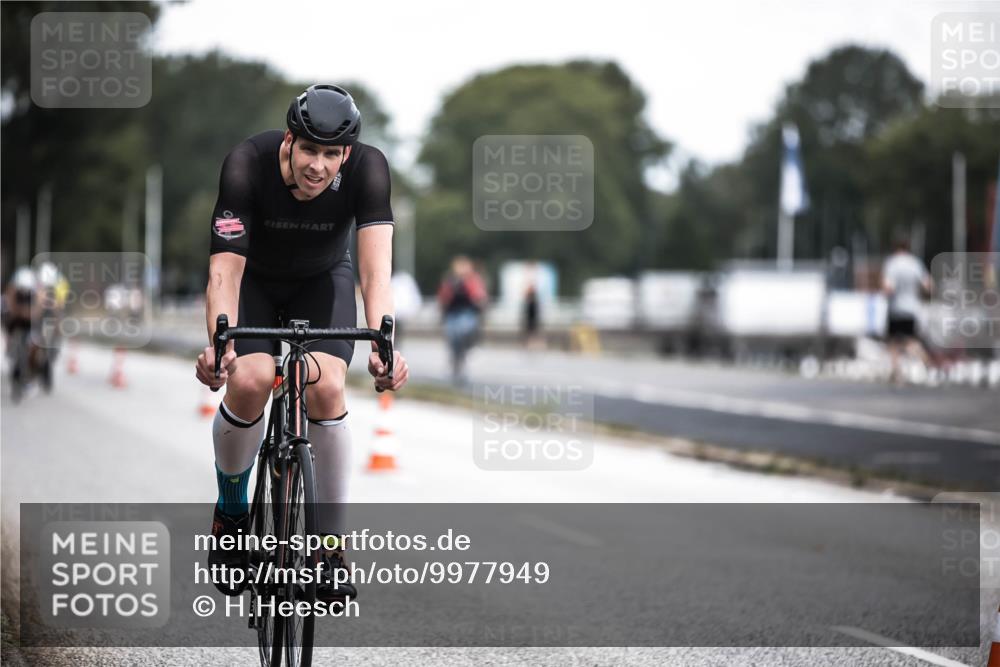 16.08.2026 - KN Förde Triathlon 2026 H.Heesch http://msf.ph/oto/9977949 16.08.2026 11:23:11 Radfahren 309, 386, 398, 399 meine-sportfotos.de