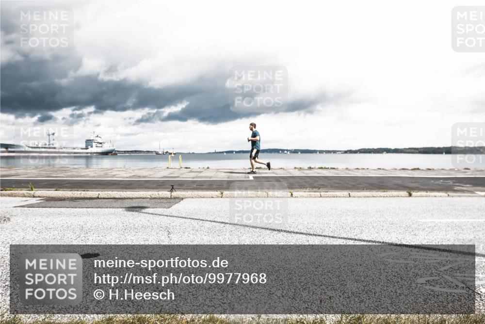 16.08.2026 - KN Förde Triathlon 2026 H.Heesch http://msf.ph/oto/9977968 16.08.2026 12:53:36 Radfahren 544, 575 meine-sportfotos.de