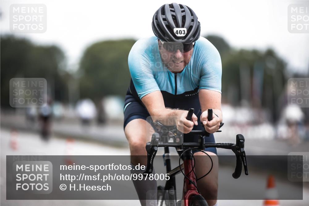 16.08.2026 - KN Förde Triathlon 2026 H.Heesch http://msf.ph/oto/9978005 16.08.2026 11:23:18 Radfahren 386, 403, 411, 430 meine-sportfotos.de