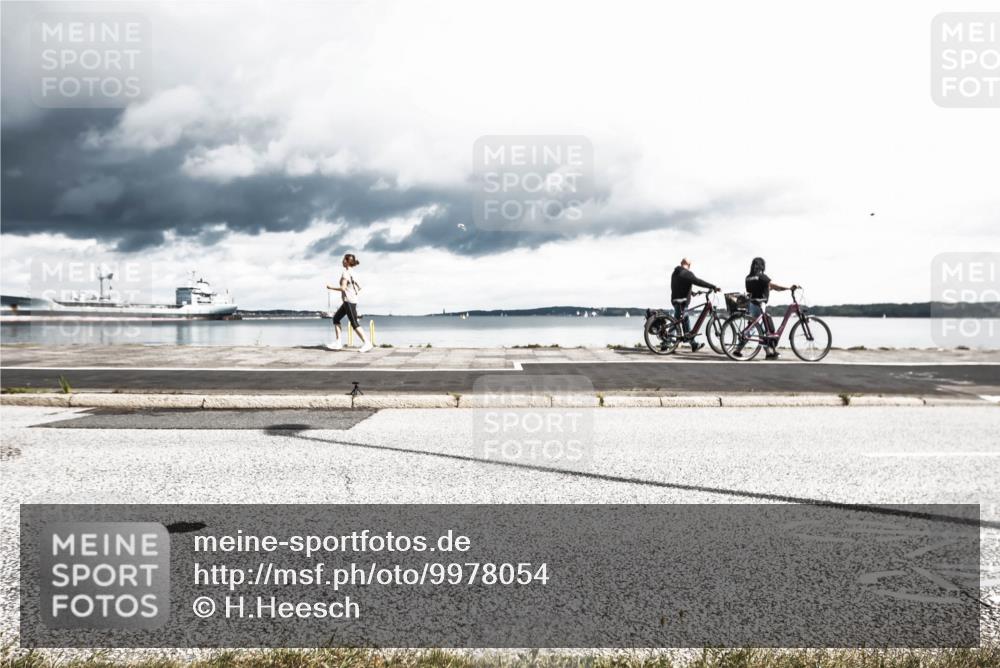 16.08.2026 - KN Förde Triathlon 2026 H.Heesch http://msf.ph/oto/9978054 16.08.2026 12:54:43 Radfahren 503, 708 meine-sportfotos.de