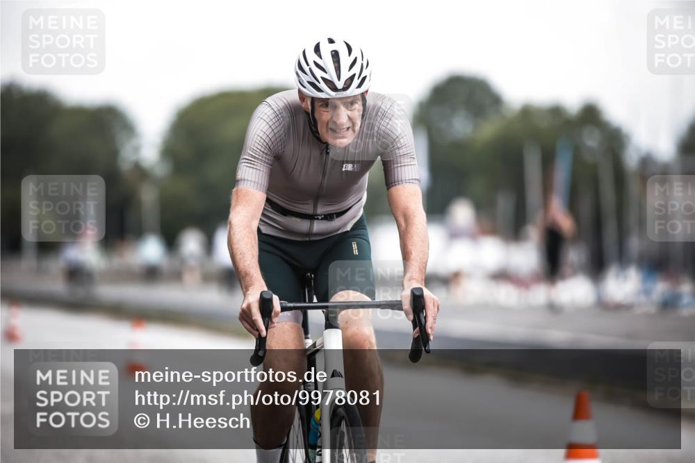 16.08.2026 - KN Förde Triathlon 2026 H.Heesch http://msf.ph/oto/9978081 16.08.2026 11:23:29 Radfahren 316, 370, 395 meine-sportfotos.de
