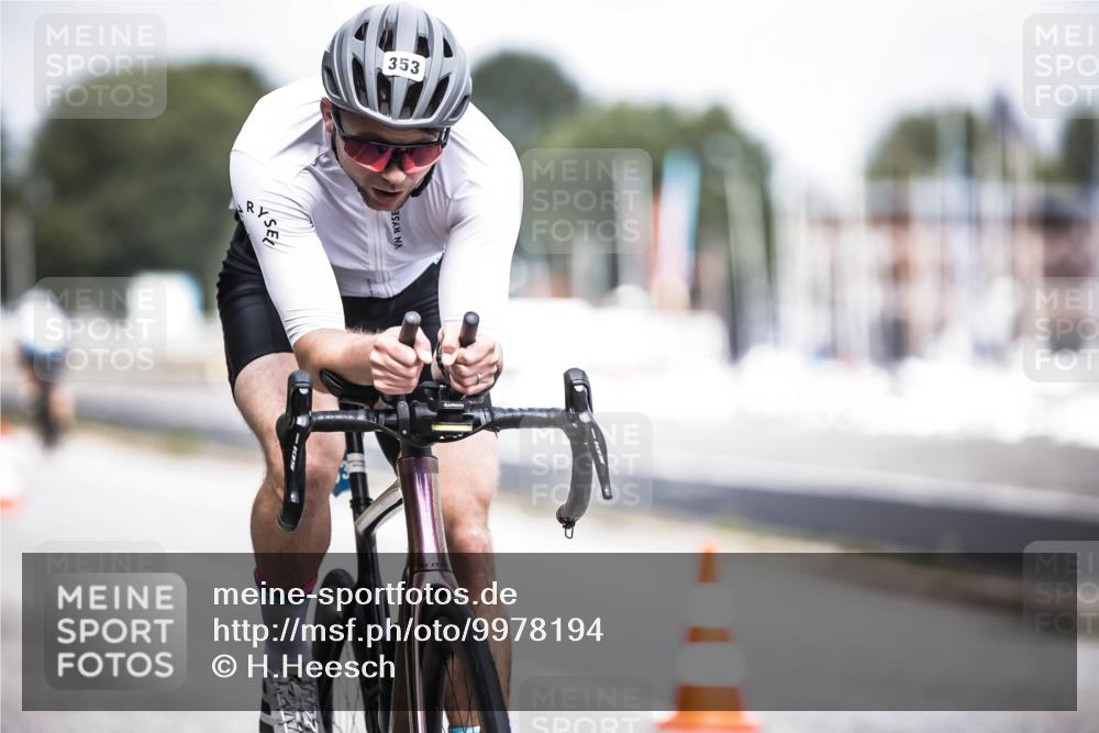 16.08.2026 - KN Förde Triathlon 2026 H.Heesch http://msf.ph/oto/9978194 16.08.2026 11:30:52 Radfahren 353 meine-sportfotos.de
