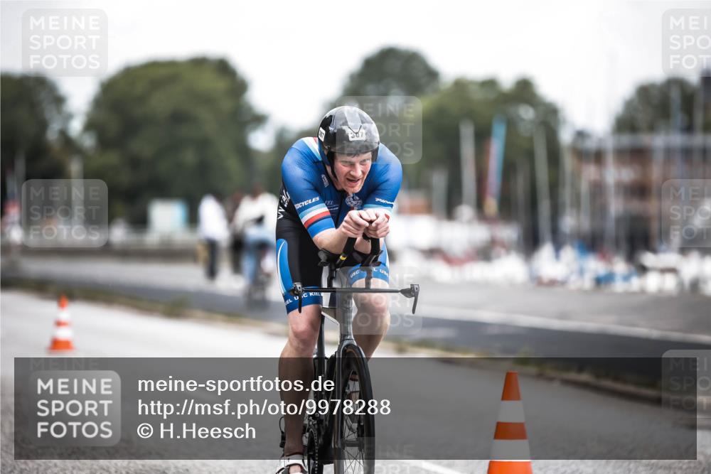 16.08.2026 - KN Förde Triathlon 2026 H.Heesch http://msf.ph/oto/9978288 16.08.2026 11:24:34 Radfahren 343, 401, 436, 804 meine-sportfotos.de