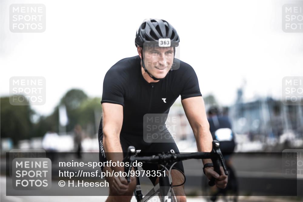 16.08.2026 - KN Förde Triathlon 2026 H.Heesch http://msf.ph/oto/9978351 16.08.2026 11:24:57 Radfahren 322, 358, 360, 363, 406 meine-sportfotos.de
