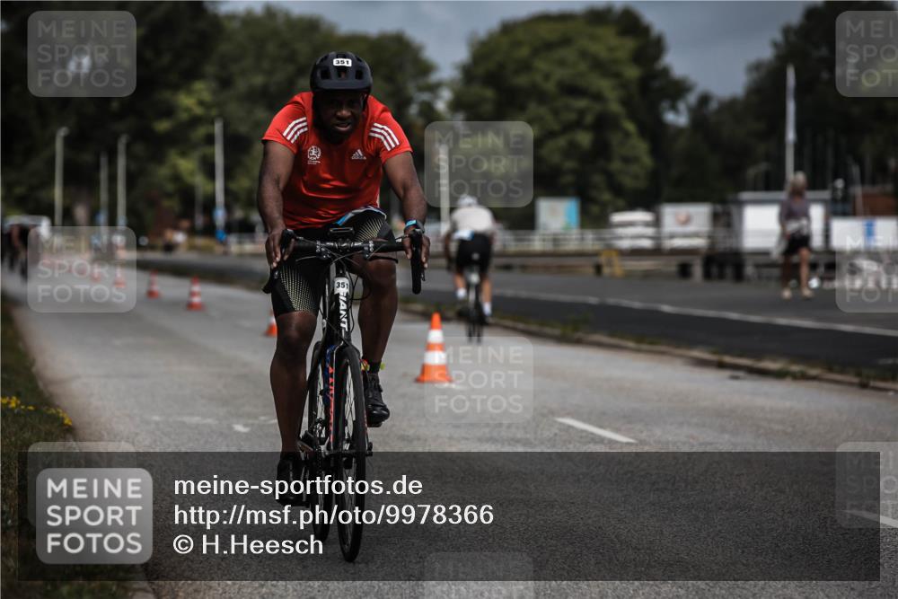 16.08.2026 - KN Förde Triathlon 2026 H.Heesch http://msf.ph/oto/9978366 16.08.2026 11:31:47 Radfahren 351, 801 meine-sportfotos.de