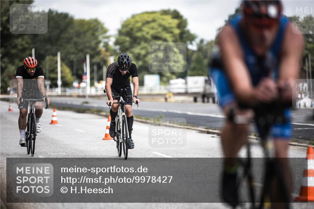 16.08.2026 - KN Förde Triathlon 2026 H.Heesch http://msf.ph/oto/9978427 16.08.2026 11:32:04 Radfahren 331, 352, 363, 410 meine-sportfotos.de