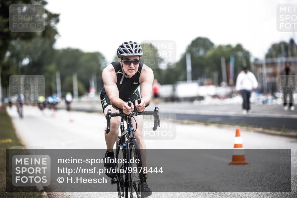 16.08.2026 - KN Förde Triathlon 2026 H.Heesch http://msf.ph/oto/9978444 16.08.2026 11:25:13 Radfahren 355, 375, 376 meine-sportfotos.de