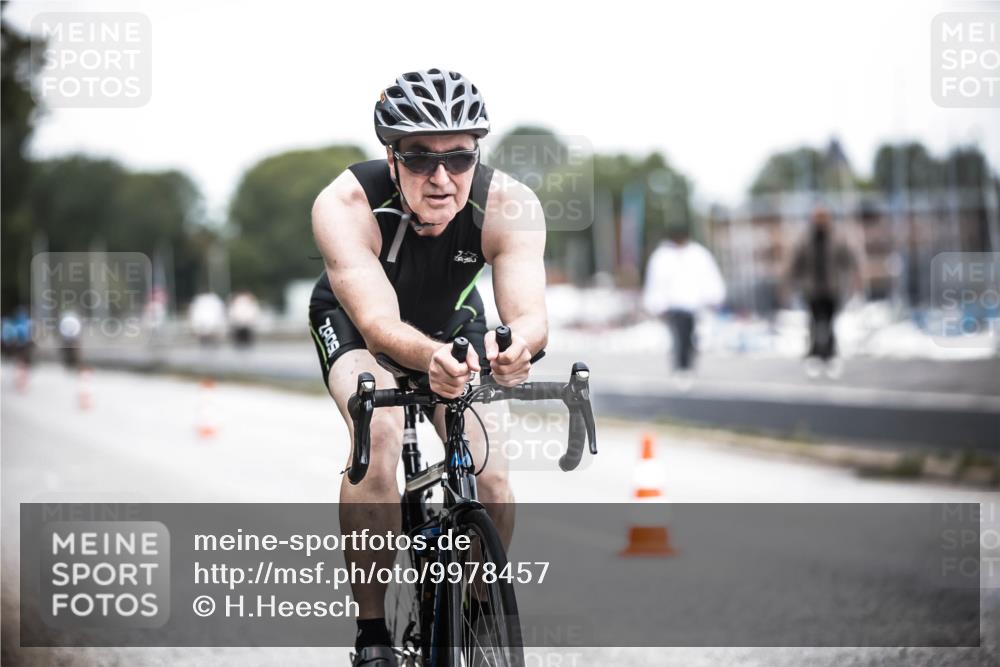 16.08.2026 - KN Förde Triathlon 2026 H.Heesch http://msf.ph/oto/9978457 16.08.2026 11:25:13 Radfahren 355, 375, 376 meine-sportfotos.de