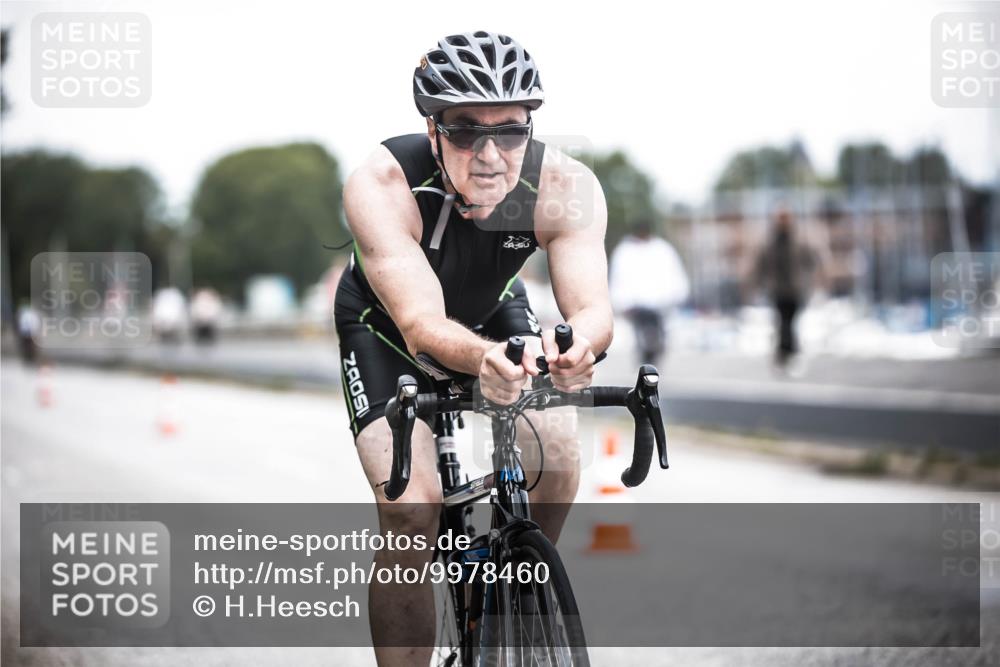 16.08.2026 - KN Förde Triathlon 2026 H.Heesch http://msf.ph/oto/9978460 16.08.2026 11:25:13 Radfahren 355, 375, 376 meine-sportfotos.de