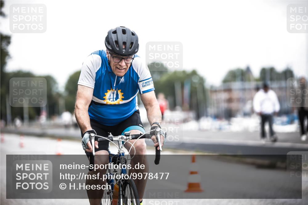 16.08.2026 - KN Förde Triathlon 2026 H.Heesch http://msf.ph/oto/9978477 16.08.2026 11:25:21 Radfahren 302, 415 meine-sportfotos.de